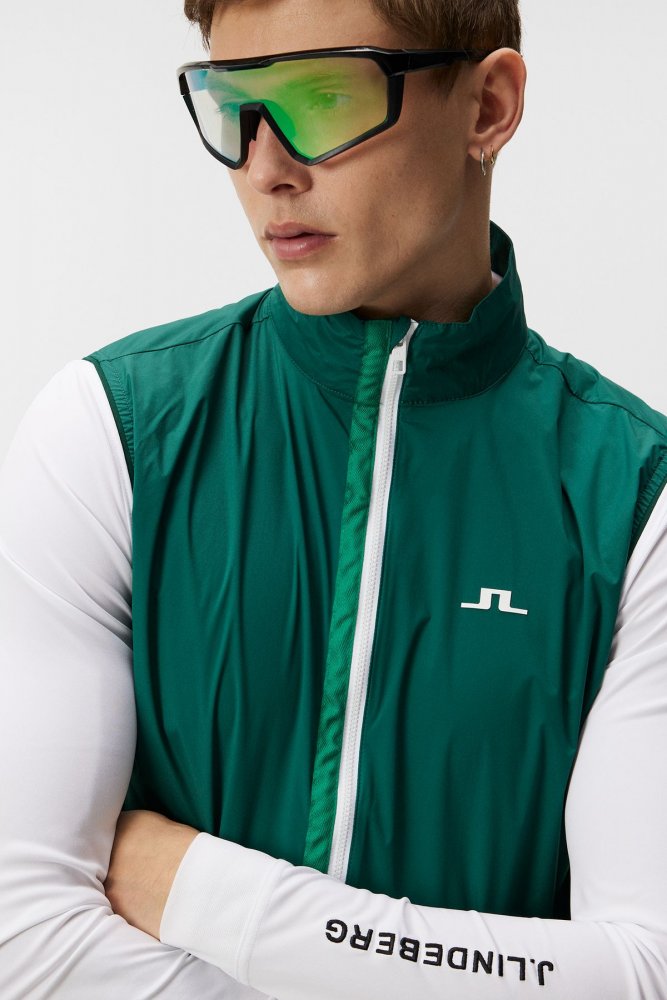 J.Lindeberg Ash Light Packable Vest Rain Forest