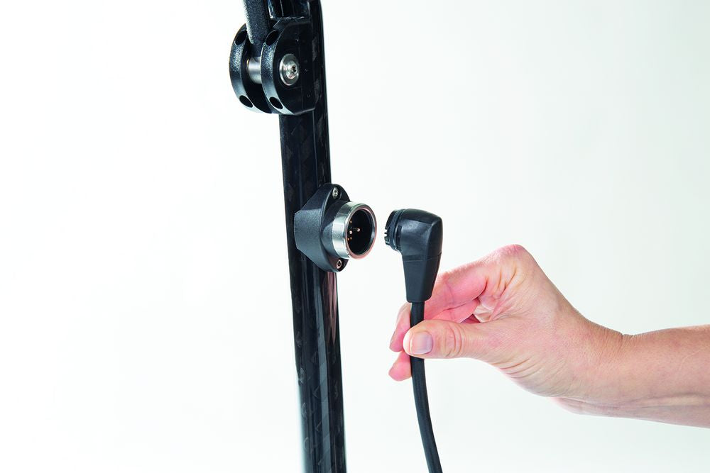 Jucad Carbon Travel Nero SV 2.0 Matt Black, elektrický golfový vozík