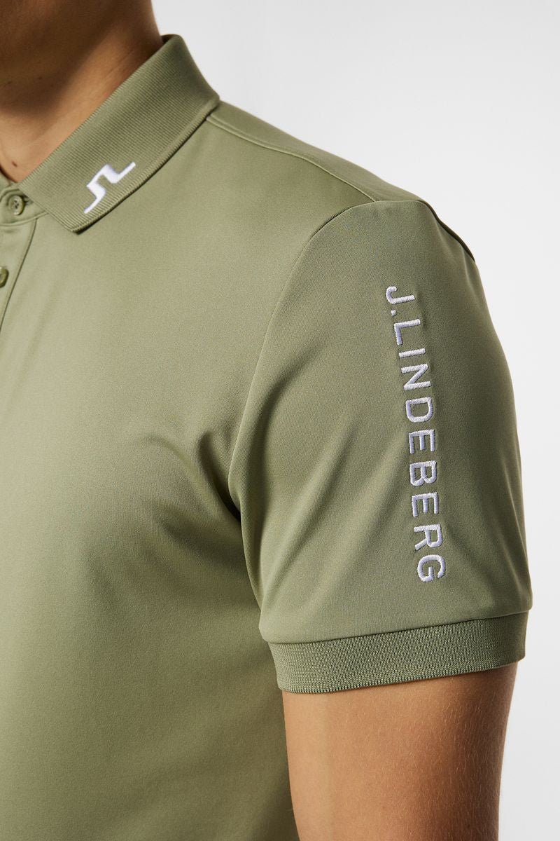 J.Lindeberg Tour Tech Slim Fit Polo, Oil Green, pánské golfové tričko